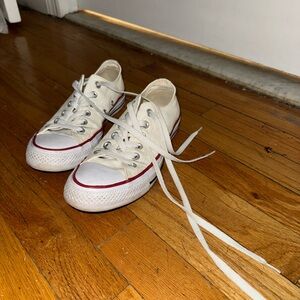 Classic parchment Converse chuck taylors
